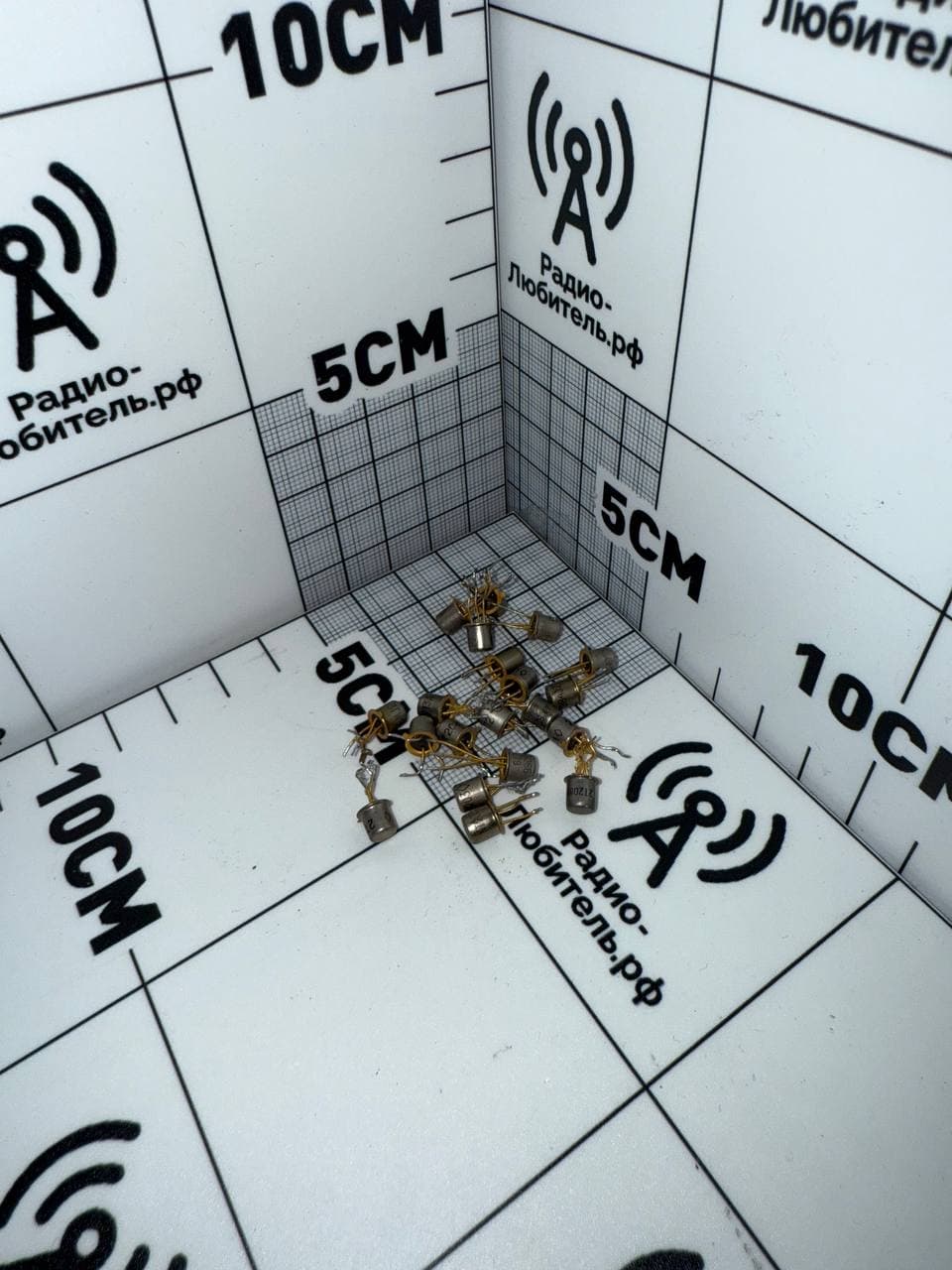 КТ203Б, 2Т208Б, КТ342Б